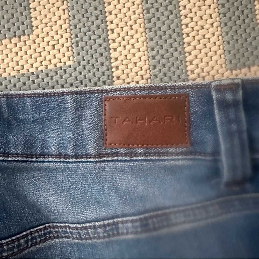 Tahari Blue Ankle Jeans - Picture 6 of 7